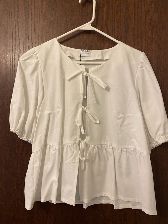 Songe Lab Tops - Songe Lab White Tie-Front Peplum Blouse